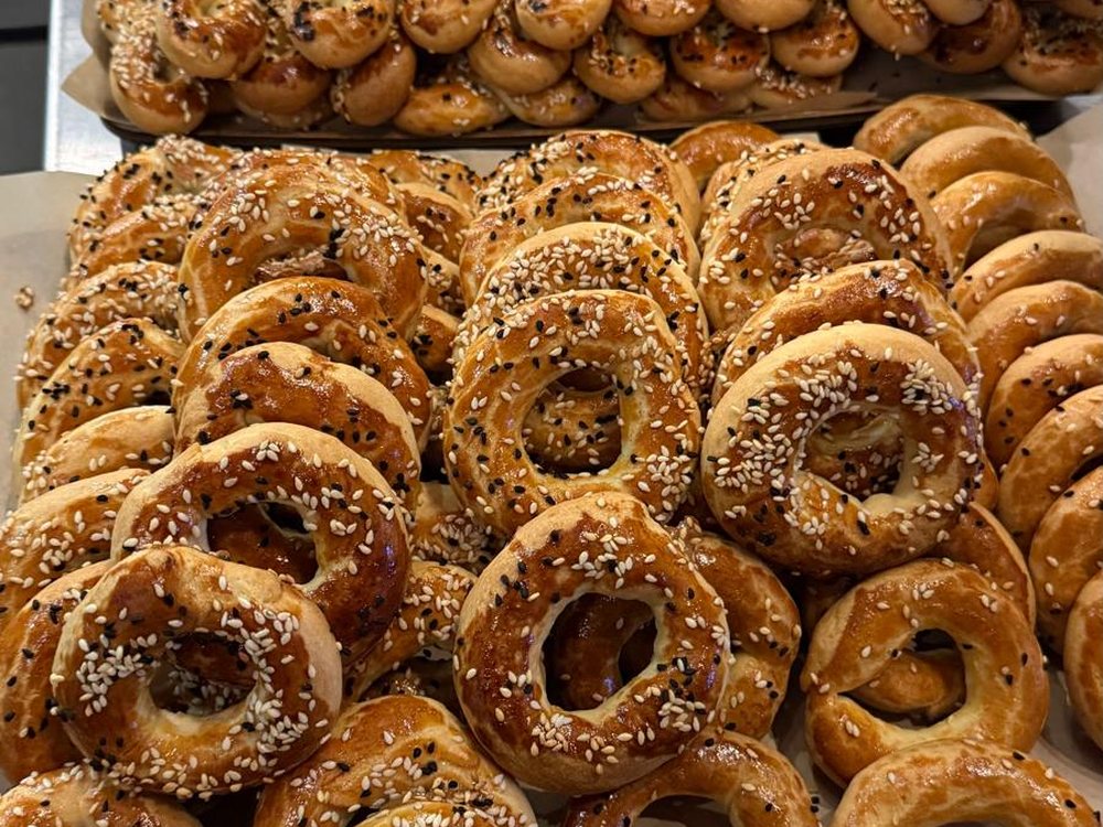 Tray of sesame simit